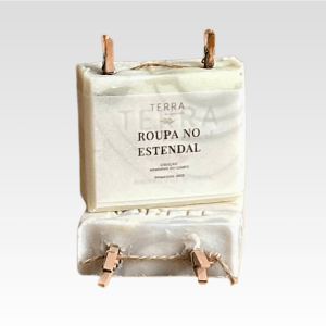 Coleção Memórias do Campo - Roupa no Estendal